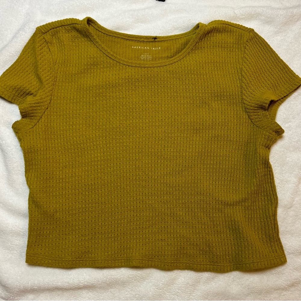 American Eagle Pea Green/Yellow waffle knit cropped baby t
